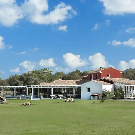 Otel Li Neuli Country Club San Pantaleo