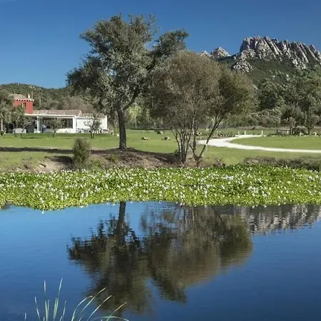 Li Neuli Country Club Szálloda 5*