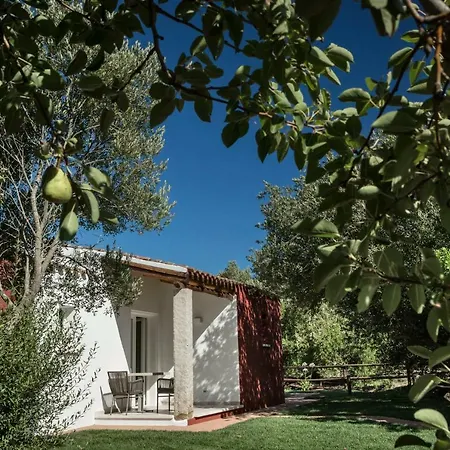 Szálloda Li Neuli Country Club San Pantaleo