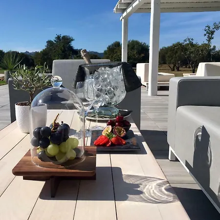 Li Neuli Country Club Szálloda 5*