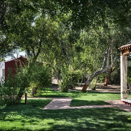 Li Neuli Country Club 5*